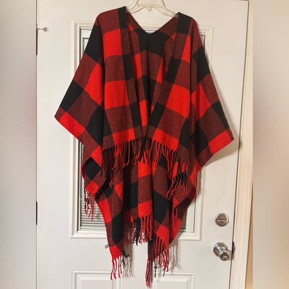 Accessories - Plaid Red and Black Shawl